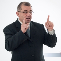 Zoltan Kovacs